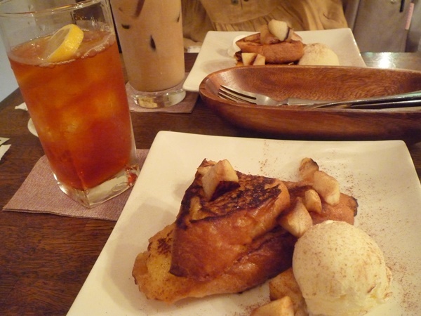 神戸元町 Cafe De Alfee でティータイム Sabioの隠れ家 神戸元町 Cafe De Alfee でティータイム Sabioの隠れ家