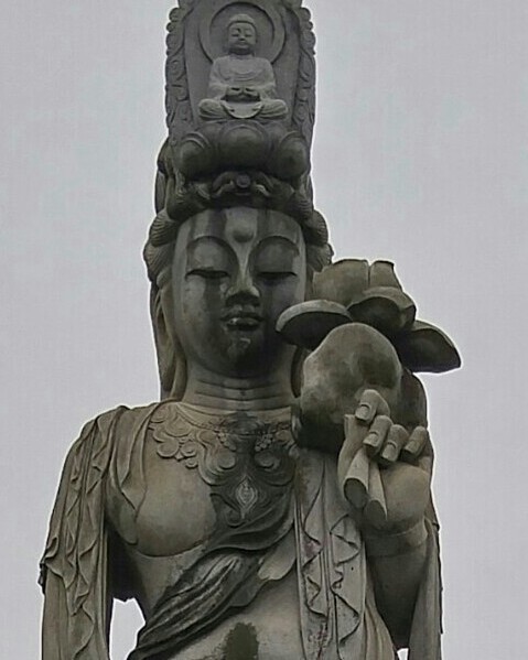 時志観音とガラス工芸家「黒木国昭さん」の鯉(*^^*)_f0361132_17531001.jpg