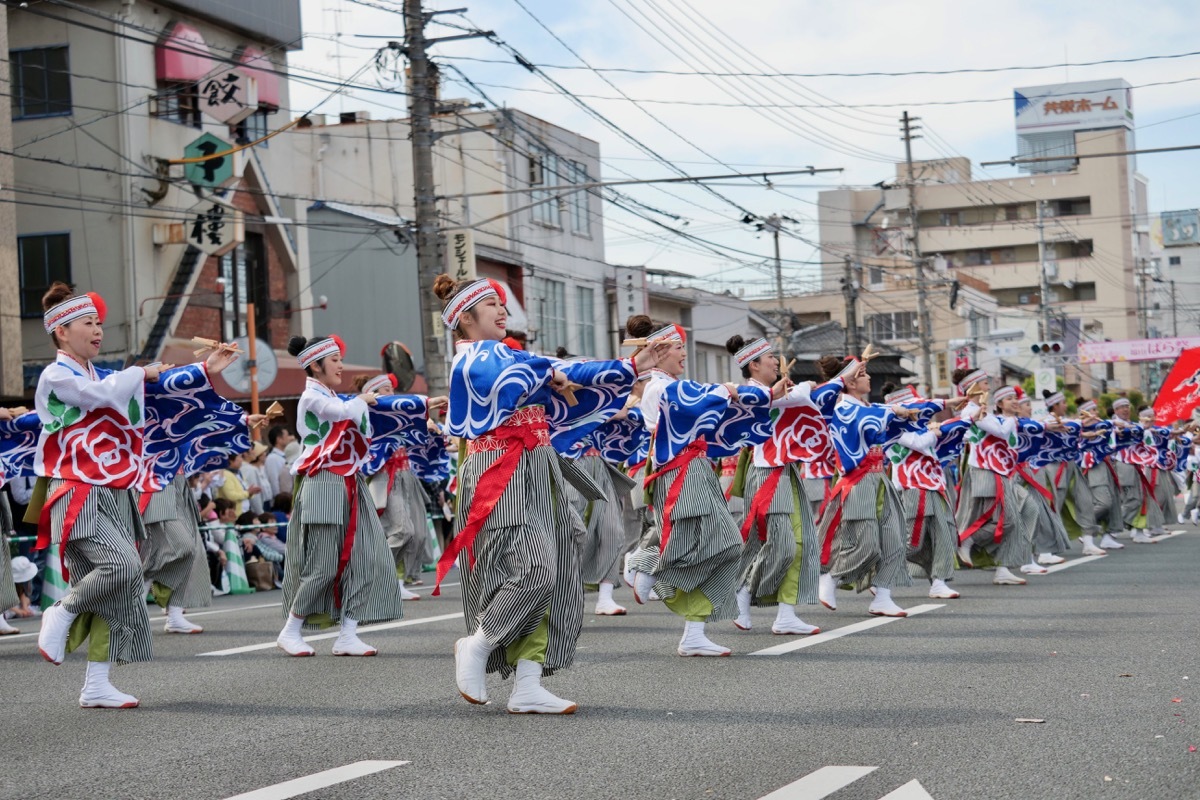 ２０１８福山ばら祭ローズパレードその６（備後ばらバラよさこい踊り隊）_a0009554_23014080.jpg