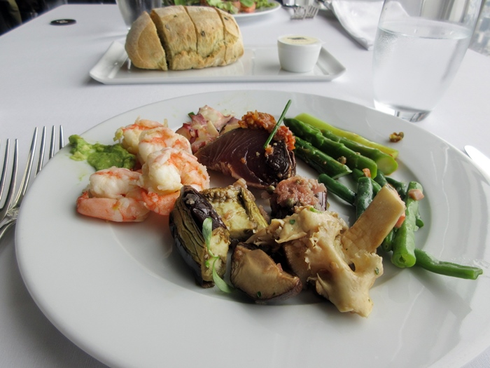 【パークハイアット東京】念願のニューヨークグリルでランチ_b0009849_18573462.jpg