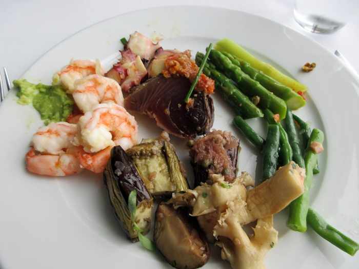 【パークハイアット東京】念願のニューヨークグリルでランチ_b0009849_18585010.jpg