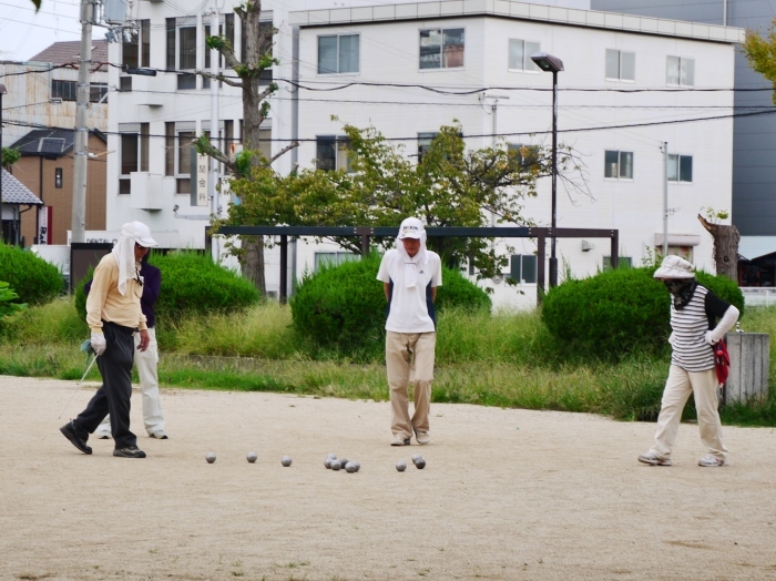 　　街なかの公園にて　　２０１８-０９-２８　００：００_b0093754_16252392.jpg