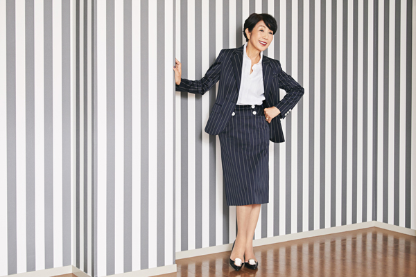 全ての ストライプジャケット＆スカートにたくさんのご予約をいただき ジャケット・アウター