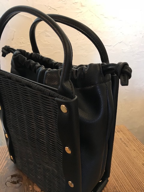 ☆新作バック入荷しました☆_a0143711_14083354.jpg