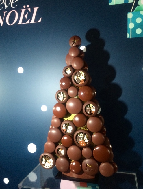 ラ・メゾン・デュ・ショコラのクリスマス 2018!_a0231632_22174728.jpg