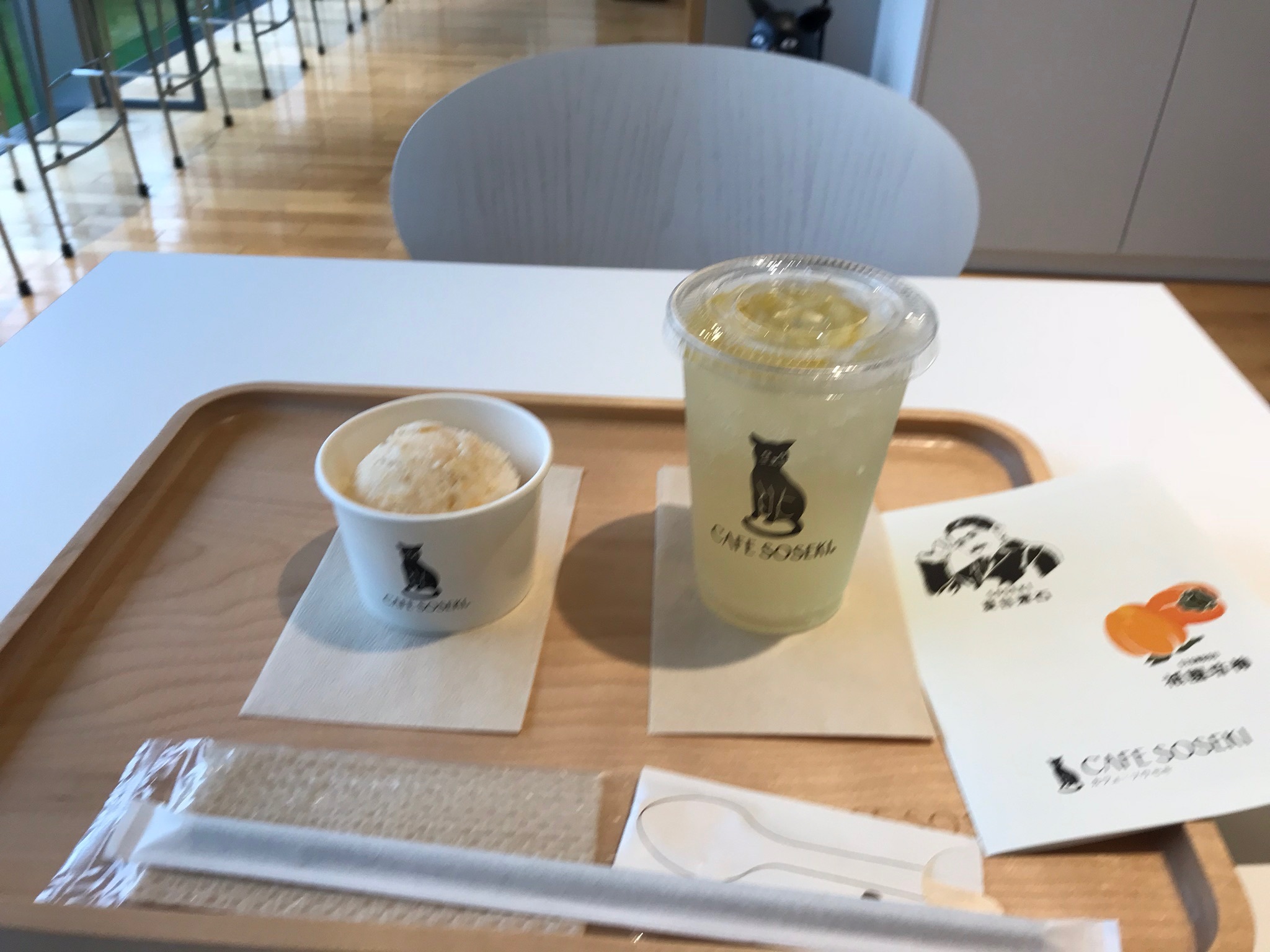 b0009849_06290811.jpeg