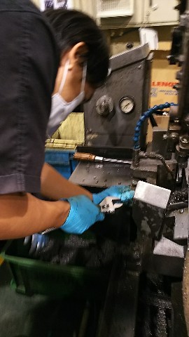 9/29(土)   バンドソーの掃除_a0272042_17071962.jpg