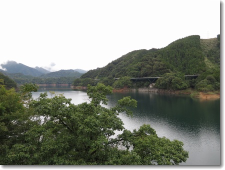 嵐の前の晴れ間_c0147448_15495363.jpg
