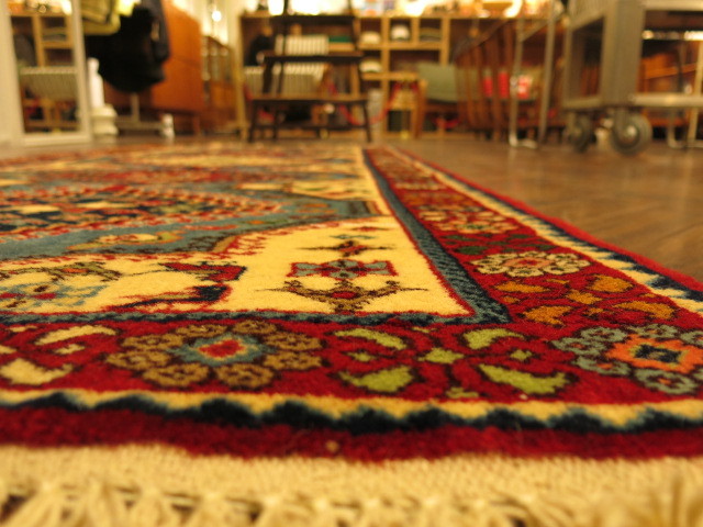 \"Persian carpets - Yalameh\"ってこんなこと。_c0140560_13154232.jpg