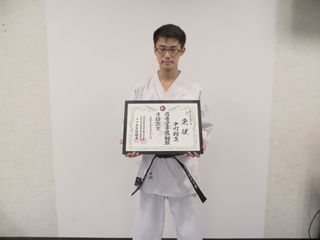 新しい仲間と黒帯授与!_c0118332_22233882.jpg