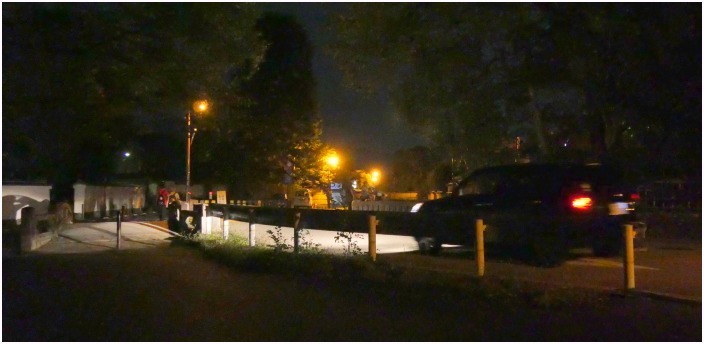 < 夜景・上賀茂神社界隈 >_c0036080_18314030.jpg