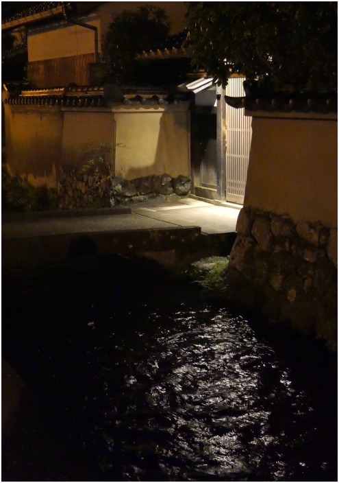 < 夜景・上賀茂神社界隈 >_c0036080_18373936.jpg