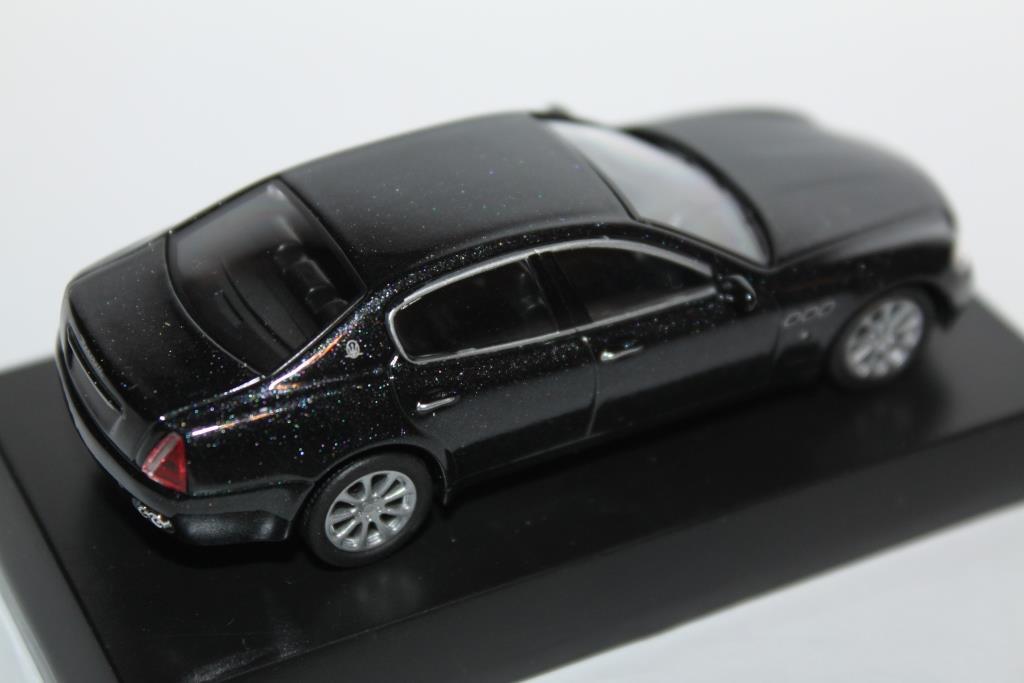 1/64 Kyosho MASERATI Quattroporte_b0285587_06352777.jpg