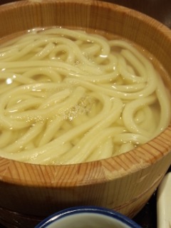 大崎　丸亀製麺の釜揚げうどんとうずら卵天_f0112873_0141682.jpg