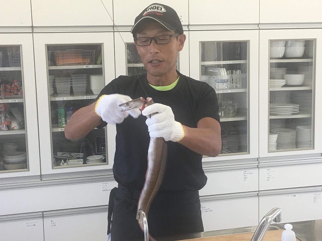 ハモさばき教室_d0268290_06221245.jpg