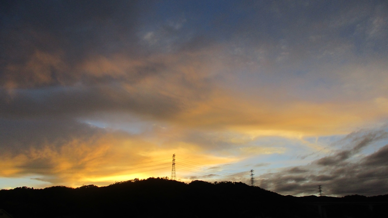 岩屋堂散歩道の早朝の空_d0181824_20372740.jpg