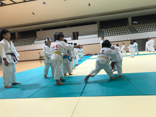 千代柔道育成会との練習_b0172494_12012850.jpg