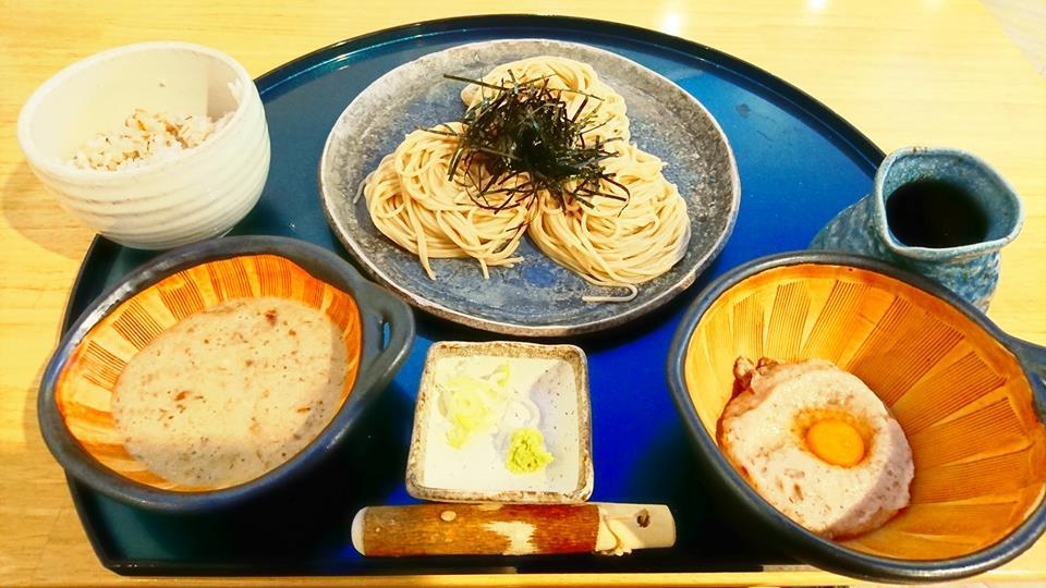 お気に入りの蕎麦店 「じねんじょ蕎麦九十九」_b0083801_00123055.jpg