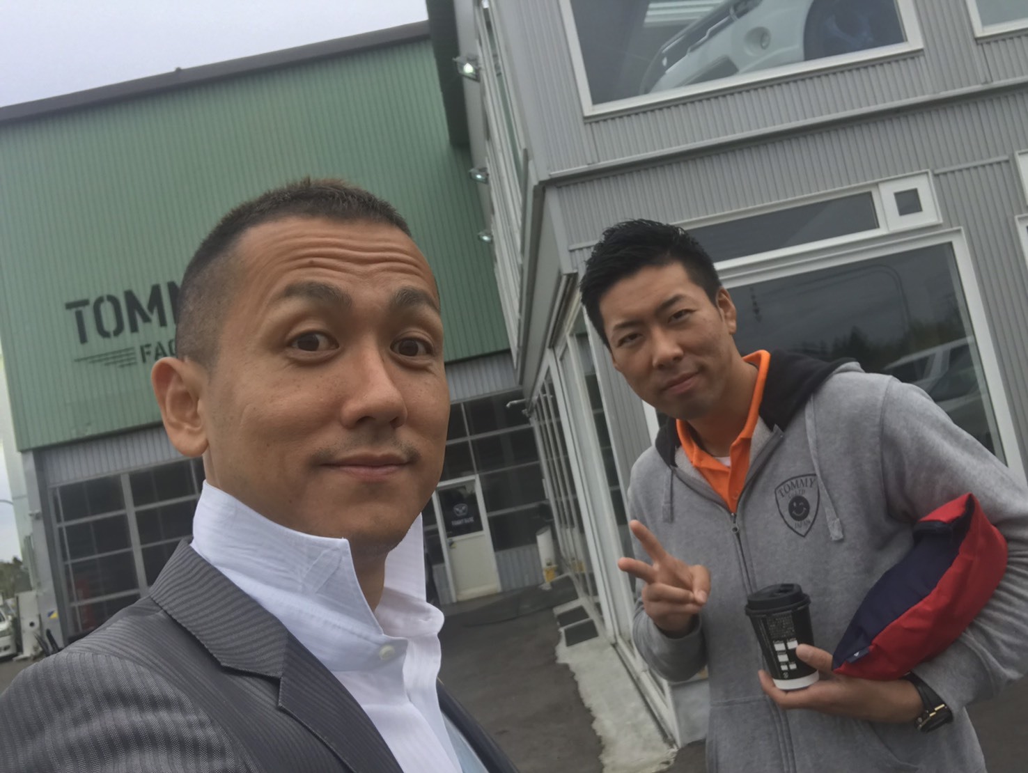 10月6日 土曜日の本店ブログ★ 29年エスカレード カスタム~_b0127002_19012763.jpg