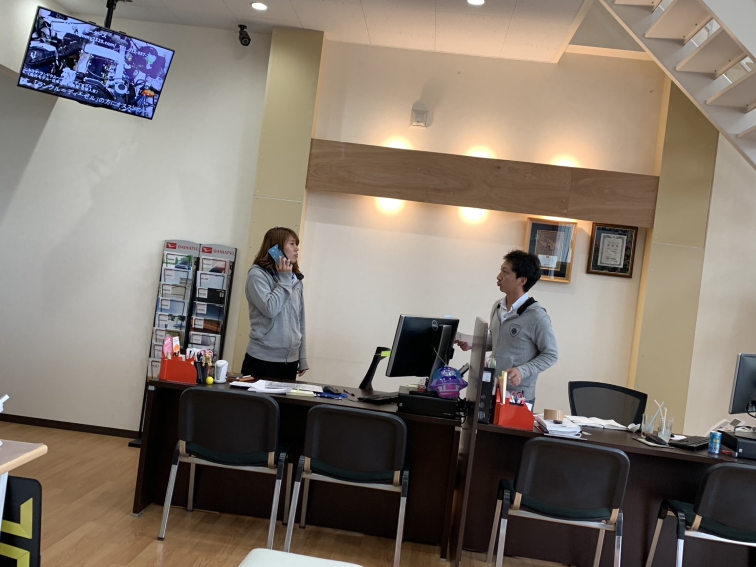 10月6日 土曜日の本店ブログ★ 29年エスカレード カスタム~_b0127002_19055622.jpg