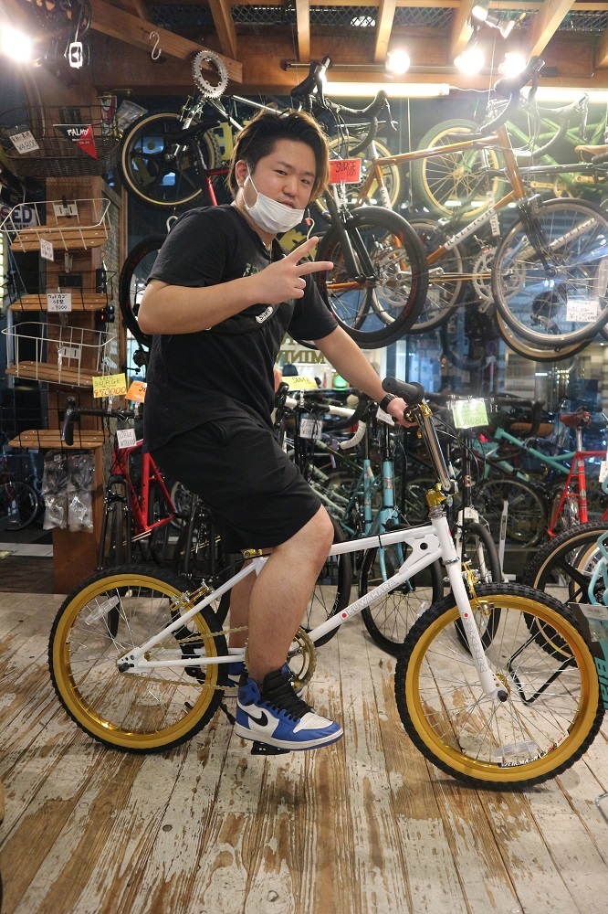 10月7日 渋谷 原宿 の自転車屋 FLAME bike前です_e0188759_20062861.jpg