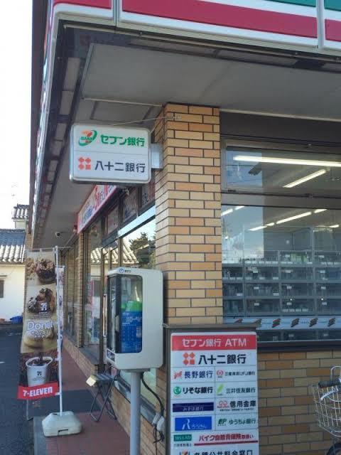 d0367819_06011849.jpeg
