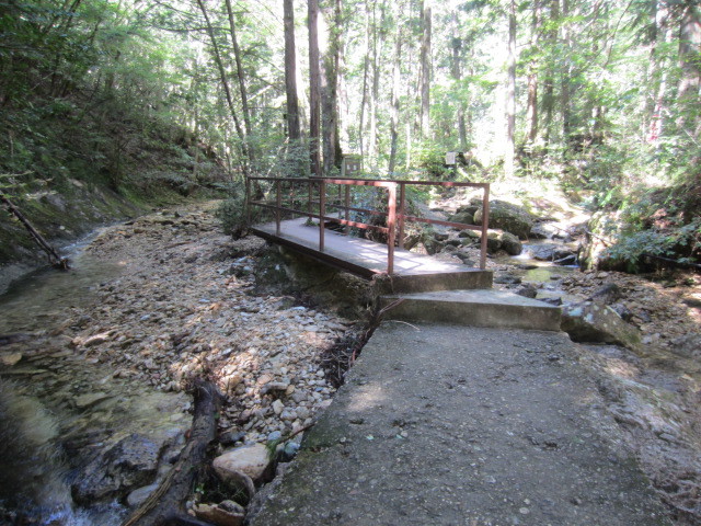 f0016320_20353310.jpg