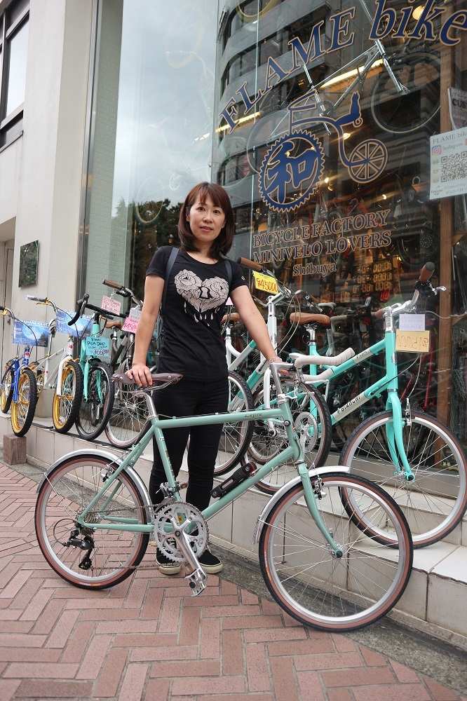 10月8日　渋谷　原宿　の自転車屋　FLAME bike前です_e0188759_19062319.jpg