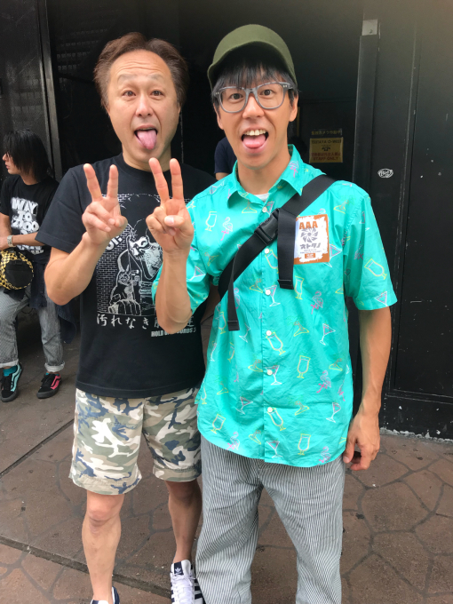 先日隣のライブハウスからパンの川端君が挨拶に来てくれました！素晴らしい気遣い！ありがとうございます！マスターコロシアム出場を夢見る初老より。_c0249274_07264723.jpg