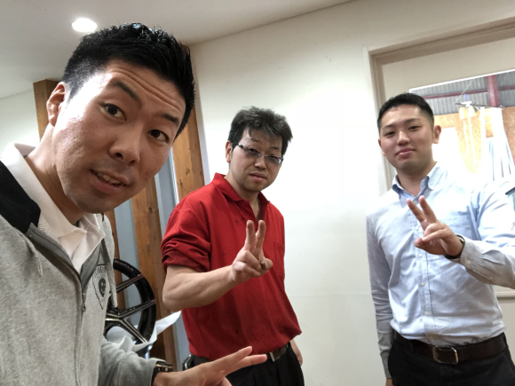 10月9日(火)トミーベース スタッフブログ☆苫前郡にお住いのM様LS600納車☆_b0127002_12252525.jpg