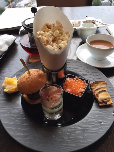 MOTIF RESTAURANT & BAR で栗のアフタヌーンティー@フォーシーズンズホテル丸の内 _d0341811_18543571.jpg