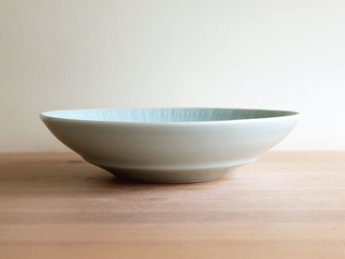 土井善男さんの大きな鉢、中ぐらいの鉢、と、お皿。_a0026127_13375631.jpg