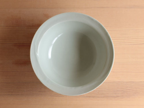土井善男さんの大きな鉢、中ぐらいの鉢、と、お皿。_a0026127_13423519.jpg