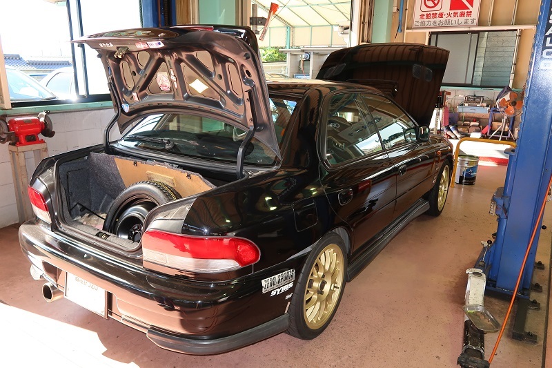 マニュアルミッション車は永遠に不滅だ!_f0076731_19530592.jpg