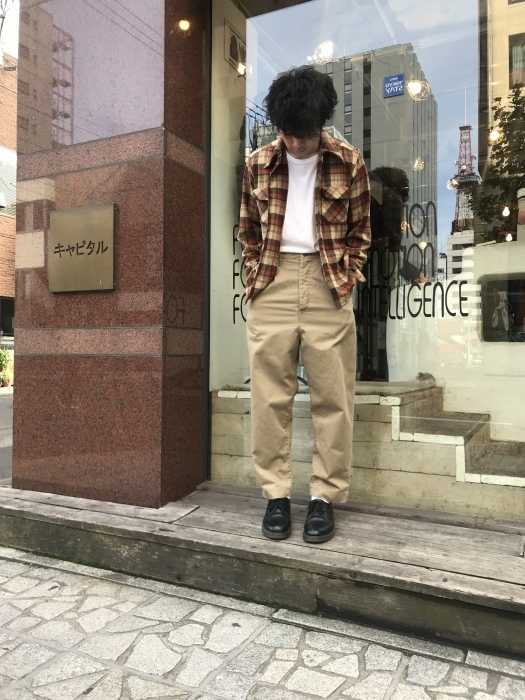 チノハイウエストニームパンツ_a0315636_17083918.jpeg