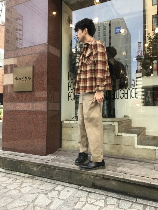 チノハイウエストニームパンツ_a0315636_17090852.jpeg