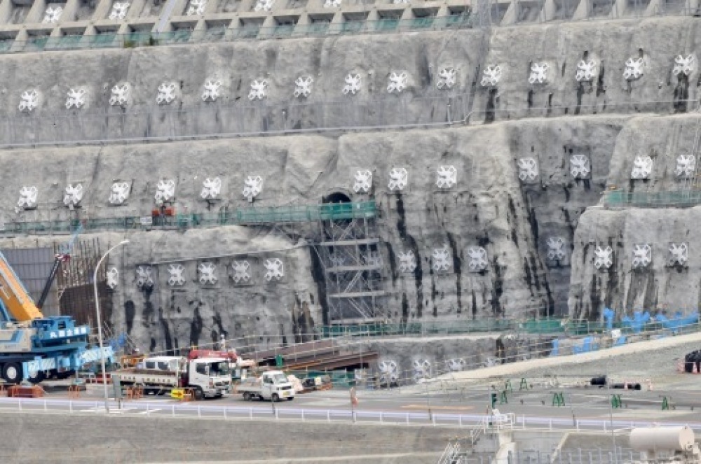 伊方原発写真レポ　10月27日にも伊方原発３号機を起動させると言う。現地は今どうなっているのか先月の様子です。_b0242956_00024373.jpg