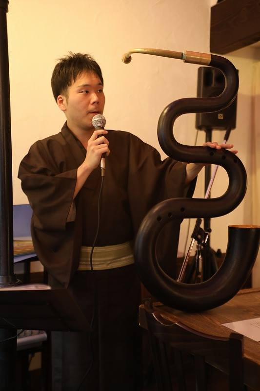 「蛇と悪魔と低音と」~つわもの達の夜ライブレポ~ _e0120837_11183861.jpg