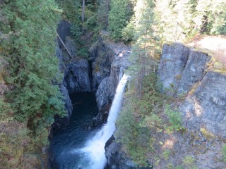 エルク・フォールズ州立公園　(Elk Falls Provincial Park)_e0271847_13450687.jpg