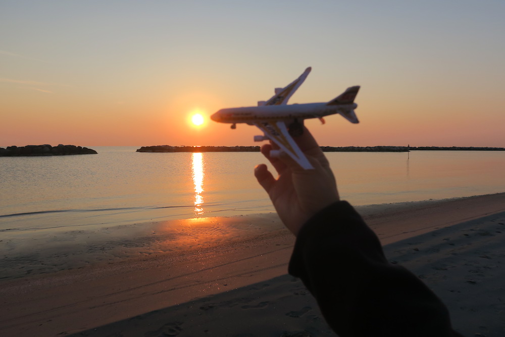 油断せず間際にも見よう発着案内、国際空港・イタリア鉄道駅_f0234936_7192736.jpg