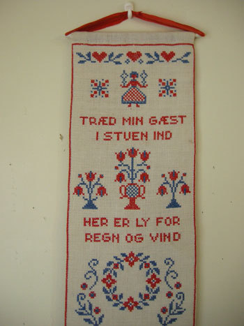 刺繍壁掛け/DENMARK_c0139773_13371941.jpg