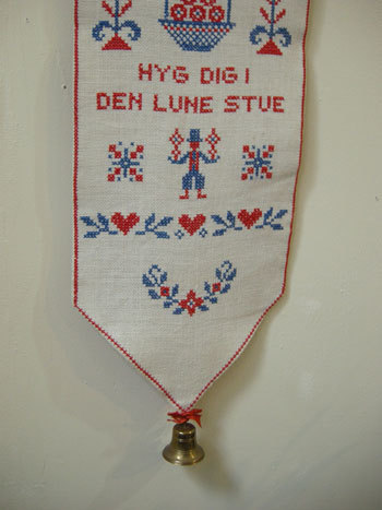 刺繍壁掛け/DENMARK_c0139773_13373207.jpg