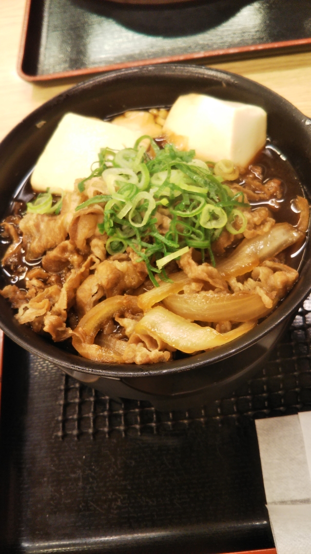 松屋で幻のエッグビーフハンバーグステーキ定食と牛鍋をいただく_f0076001_23565272.jpg