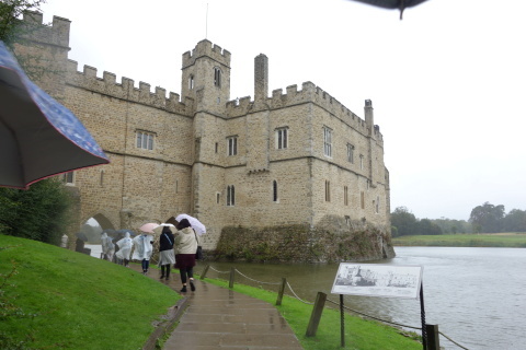 18年イギリス旅行記 15 バスツアーでリーズ城へ 美鈴とトラと私とお庭 18年イギリス旅行記 15 バスツアーでリーズ城へ 美鈴とトラと私とお庭
