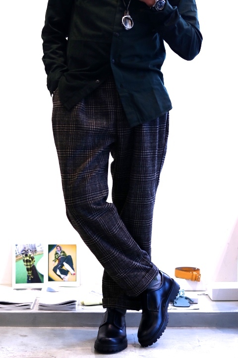 S.i.m Tweed 2Tuck Trousers 発売_f0224266_16474562.jpg