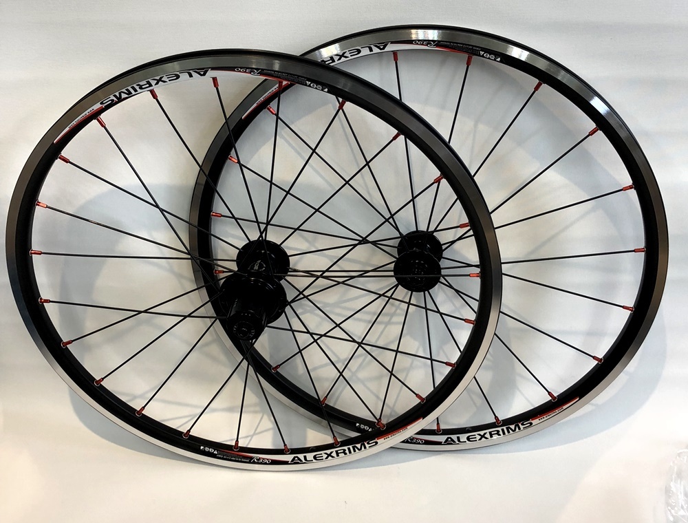 【最新最軽量ホイール】STRIDER ストライダータイヤゴム化　ピンク 最新最軽量ホイール】STRIDER ストライダータイヤゴム化 ピンク