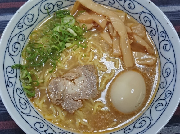10/13 菊水 えびそば一幻えびしお なまラーメン¥386_b0042308_10315336.jpg