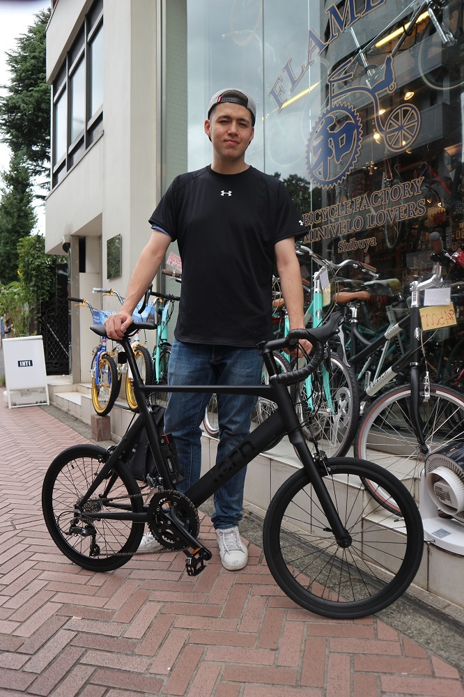 10月13日　渋谷　原宿　の自転車屋　FLAME bike前です_e0188759_19140504.jpg