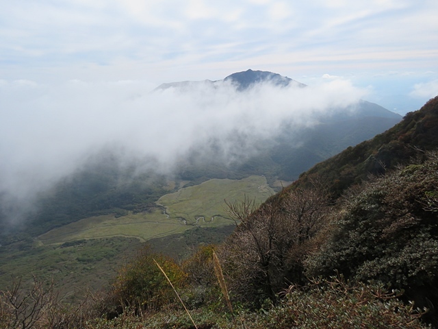 三俣山の紅葉は？12日_f0357487_23342889.jpg