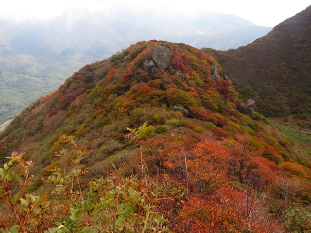 三俣山の紅葉は？12日_f0357487_23400277.jpg